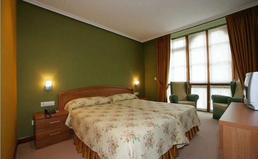 Gran Hotel Rural Cela Belmonte De Miranda Zewnętrze zdjęcie